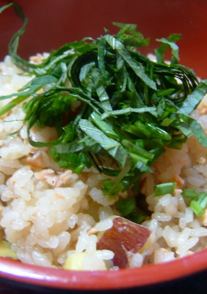秋の味覚満載！鮭・さつま芋の炊き込みご飯-レシピのメイン写真