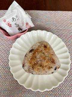 ホットサンドメーカーで焼きおにぎり by Irongirl