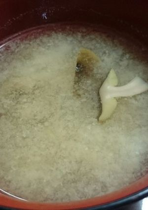 シモコシなど3種のキノコと大根の味噌汁-レシピのメイン写真