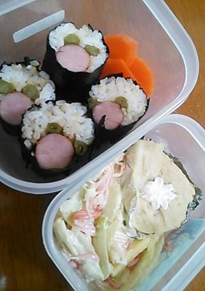 チビの冬弁当*お花の細巻き-レシピのメイン写真
