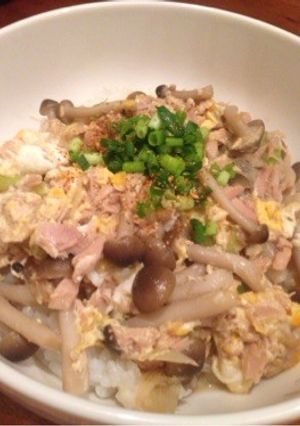 【お鍋一つ♩】シーチキンとしめじの丼-レシピのメイン写真