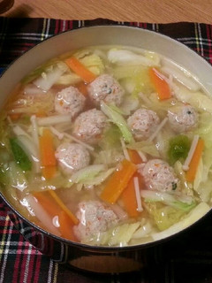 鶏団子と白菜の塩糀スープ-レシピのメイン写真