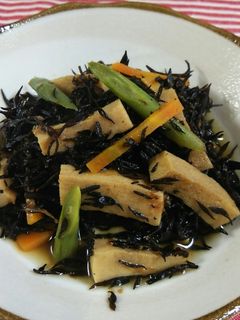 味濃い目、たっぷりひじきの煮物♪-レシピのメイン写真