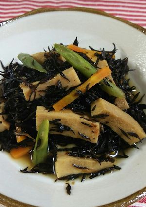 味濃い目、たっぷりひじきの煮物♪-レシピのメイン写真