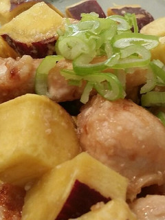 食欲そそる!!鳥とさつまいもの炒め物-レシピのメイン写真