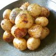 皮付きのまま新じゃがの激ウマ炒め♡