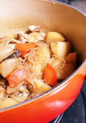 簡単☆無水肉じゃが☆ルクルーゼで-レシピのメイン写真