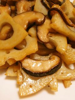 ☆蓮根・しいたけ☆バター醤油で簡単副菜。-レシピのメイン写真