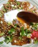 簡単☆豚ロース薄切りのソース丼