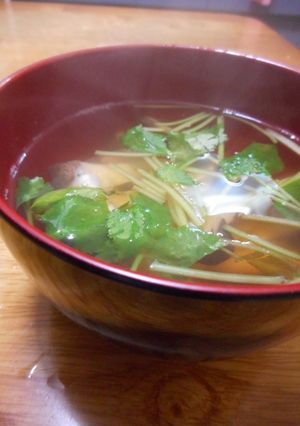エリンギと三つ葉のお吸い物-レシピのメイン写真