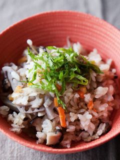 粒こんにゃくで炊き込みご飯-レシピのメイン写真