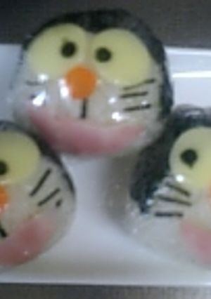 キャラ弁☆子供に人気　ドラえもんおにぎり-レシピのメイン写真