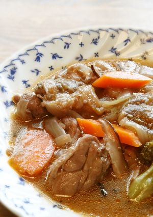 鶏肉とイチジクの赤ワイン煮込み-レシピのメイン写真