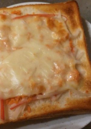 カニカマ･鮭フレークのチーズパン-レシピのメイン写真