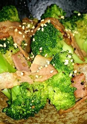 簡単♪ブロッコリーのガリバタ醤油炒め-レシピのメイン写真