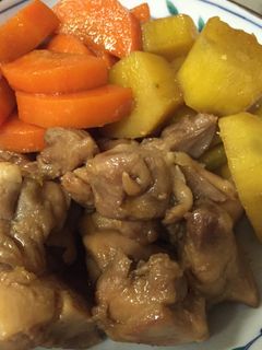 幼稚園の鶏肉とさつまいもとニンジンの煮物-レシピのメイン写真