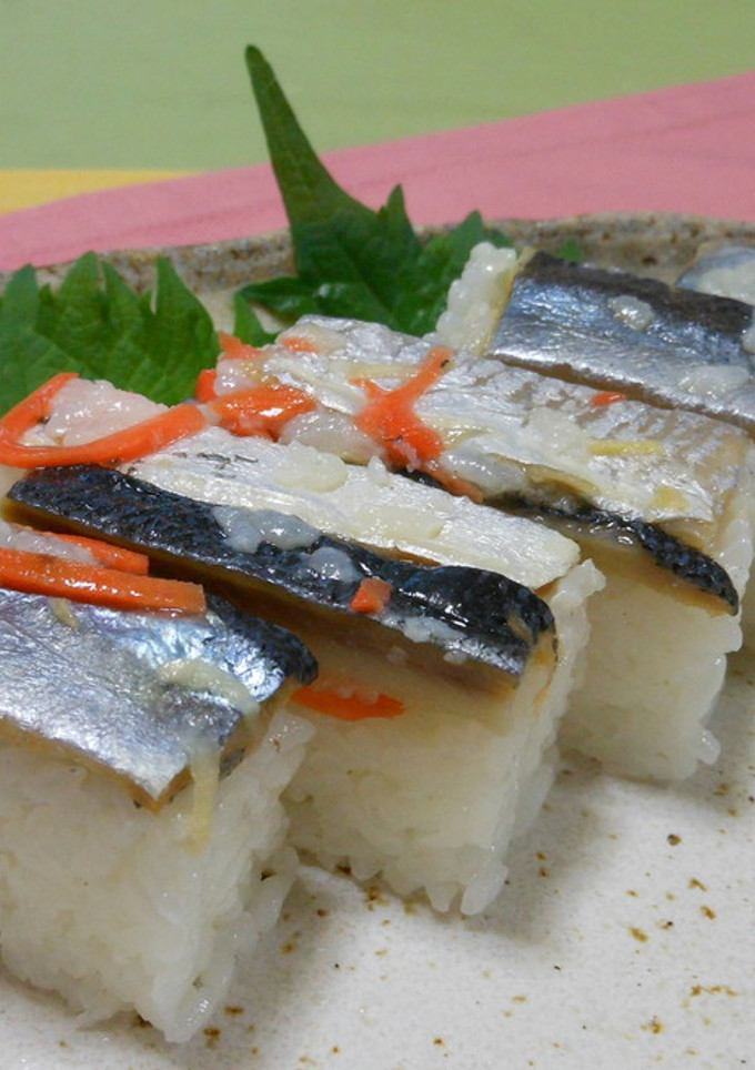 さんま飯ずしで押しずし-レシピのメイン写真