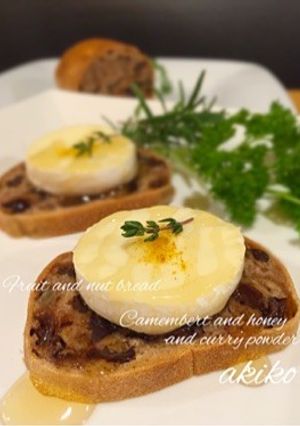 カマンベール乗せ☆蜂蜜とカレー粉-レシピのメイン写真