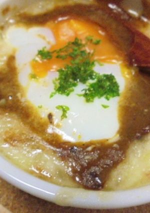 カレーと温泉卵のココットカマン-レシピのメイン写真
