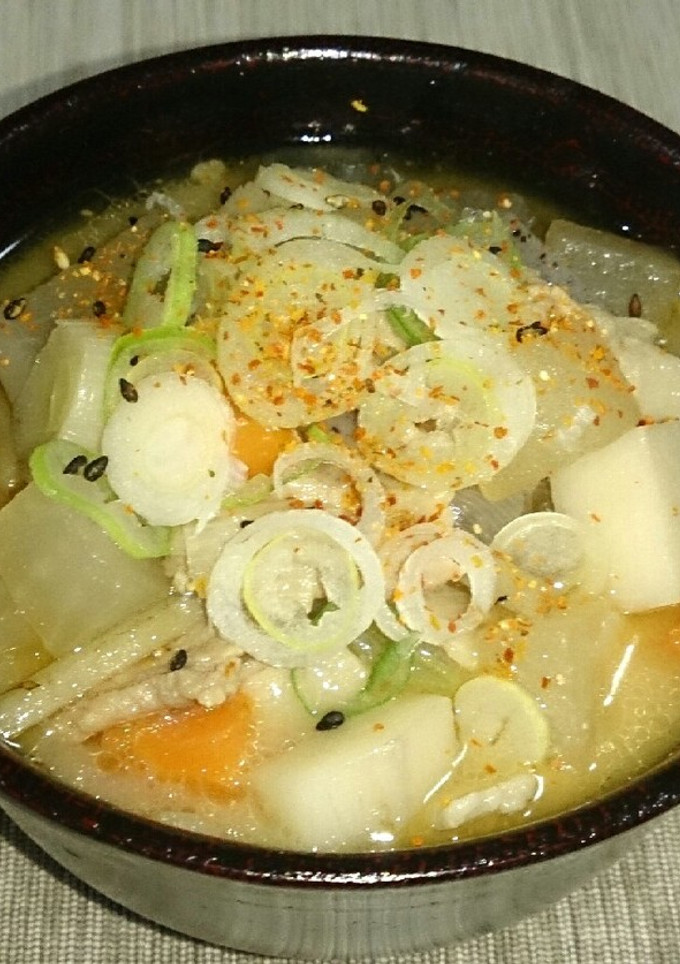 我が家の具たっぷり食べる豚汁！-レシピのメイン写真
