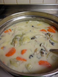 牡蠣豆乳クリーム鍋〆はカルボナーラうどん-レシピのメイン写真