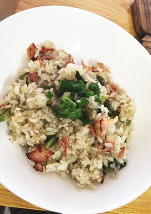 カブの葉とベーコンのチャーハン-レシピのメイン写真