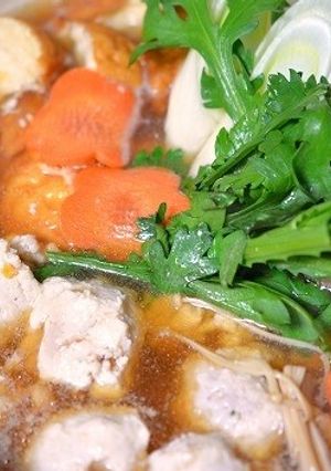 甘糀でやわらか鶏だんご！きのこのおだし鍋-レシピのメイン写真