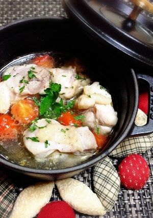 ストウブミニ(12)でチキンの水煮-レシピのメイン写真