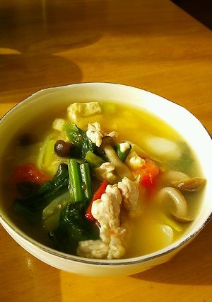 塩糀で☆ほうれん草と豚肉のスープ-レシピのメイン写真