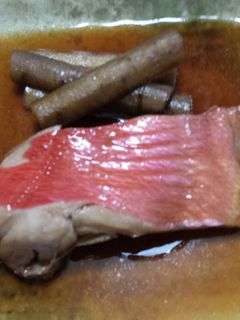 簡単♪金目鯛とごぼうの煮付け-レシピのメイン写真