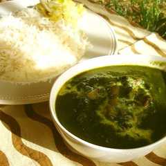 A picture of ほうれん草とジャガイモのインドカレー.