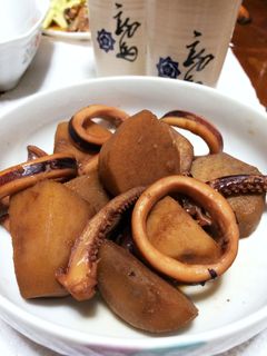 小芋とイカの煮付け-レシピのメイン写真