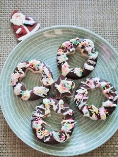 クリスマスリースなチョコレートケーキ-レシピのメイン写真