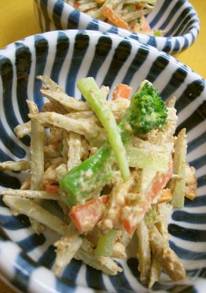 シャキシャキ牛蒡と鶏肉のサラダ-レシピのメイン写真