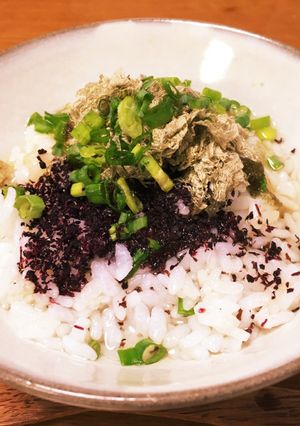 トロトロとろろ昆布とゆかりのお茶漬け！-レシピのメイン写真
