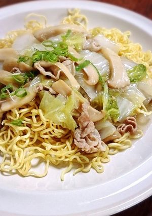 休日ランチに☆袋麺であんかけかたやきそば-レシピのメイン写真