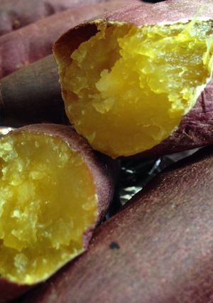 オーブンで簡単☆焼芋☆皮パリねっとり甘い-レシピのメイン写真