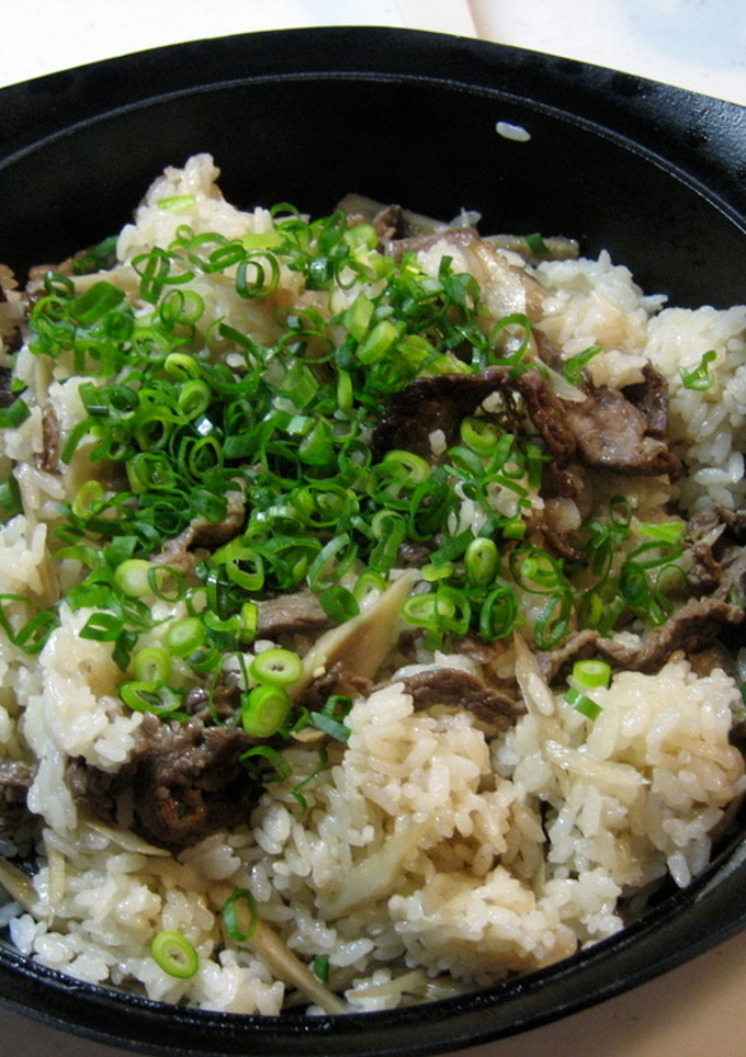 牛肉とごぼうの炊き込みご飯-レシピのメイン写真