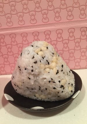 ごま塩たぬきおにぎり-レシピのメイン写真