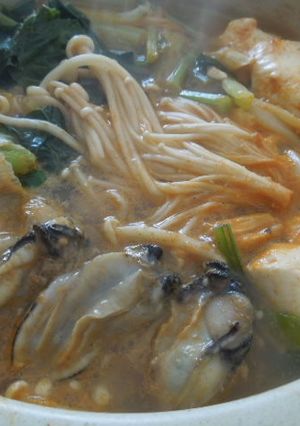 テーブルマークのうどんで…牡蠣チゲうどん-レシピのメイン写真