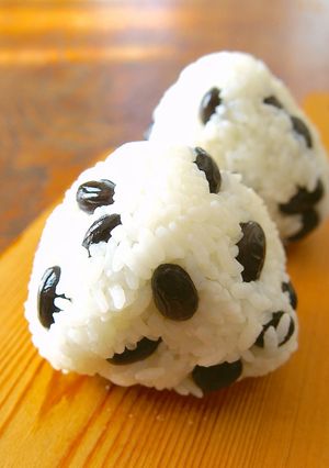 【兵庫県】黒豆ごはんおにぎり-レシピのメイン写真
