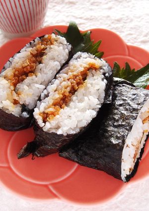 甘味噌キヌアと大葉のおにぎらず-レシピのメイン写真