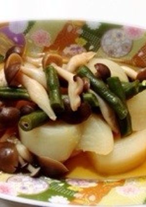 里芋とぶなしめじの煮物-レシピのメイン写真