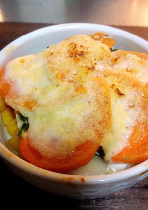 ココットカマン♬柿のホットサラダ-レシピのメイン写真