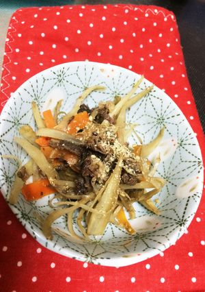 ご飯が進む☆牛こま切れきんぴらごぼう-レシピのメイン写真