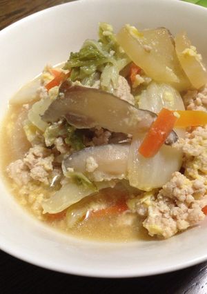 鳥ミンチと冬野菜のくたくた卵とじ-レシピのメイン写真