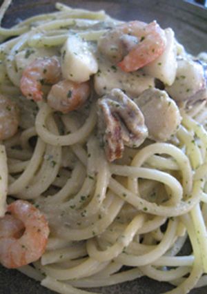 ジェノベーセソースで魚介類のパスタ-レシピのメイン写真