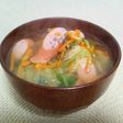 ぽかぽか時短♪生姜とレタスのスープ