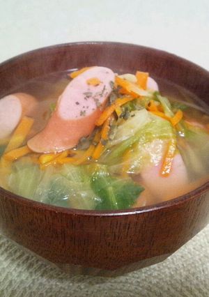 ぽかぽか時短♪生姜とレタスのスープ-レシピのメイン写真