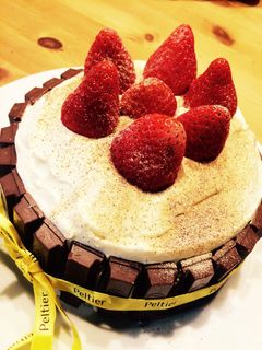 キットカットで簡単デコレーションケーキ!-レシピのメイン写真